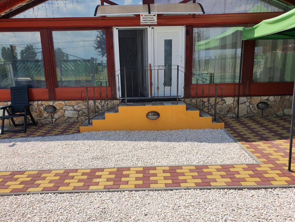 Apartament Family Friendly Gyál Zewnętrze zdjęcie